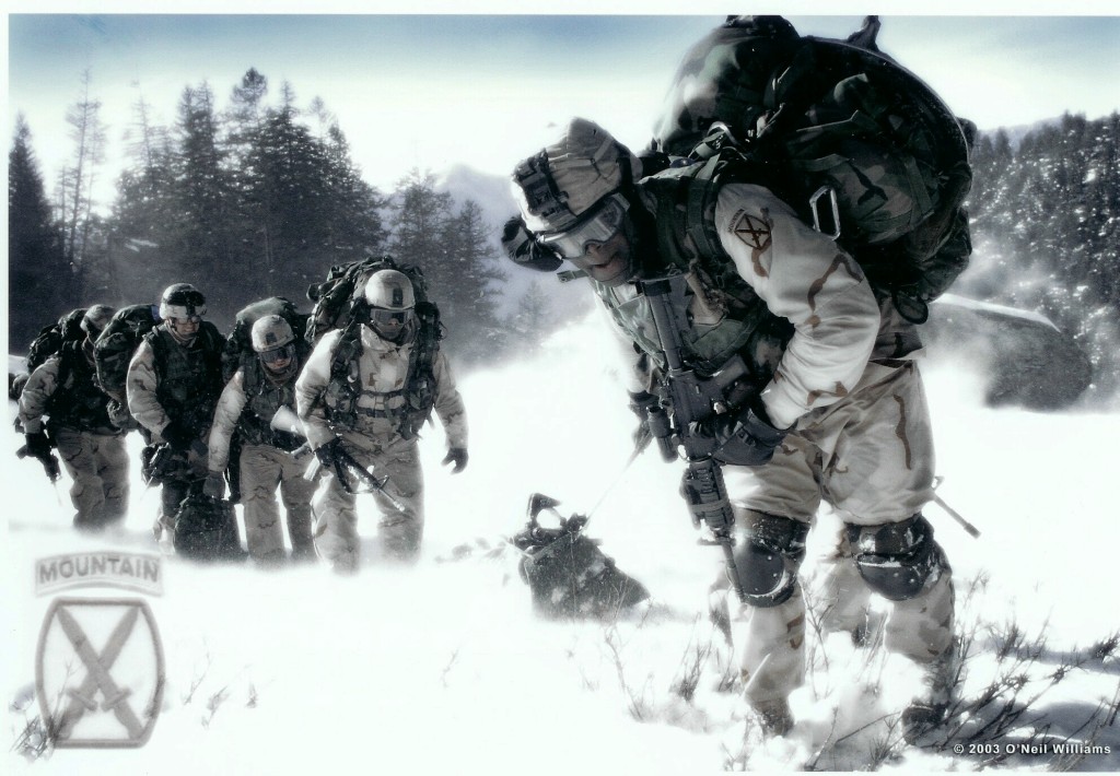Photo o threef 10th Mountain Division soldiers on combat exercises